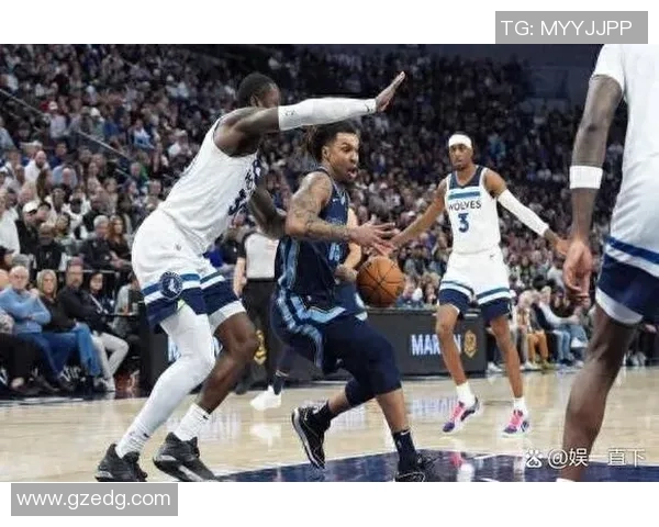 爵士力克灰熊，米切尔狂砍全场最高34分的背后故事